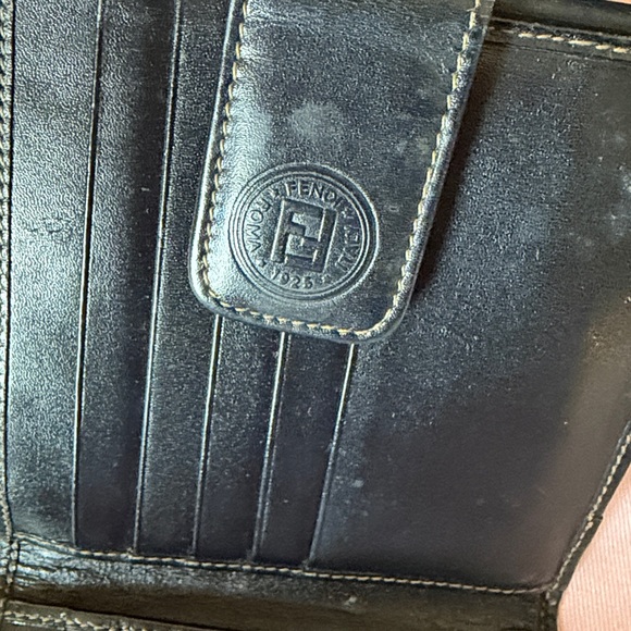 Fendi Wallet - Picture 6 of 10